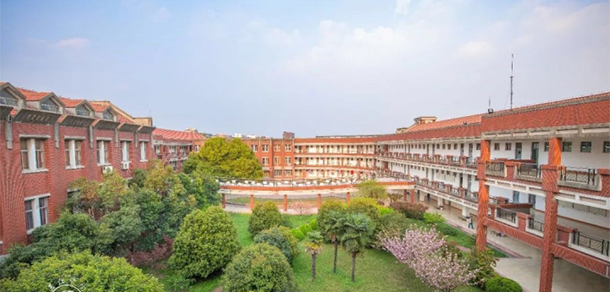三江学院 - 最美大学