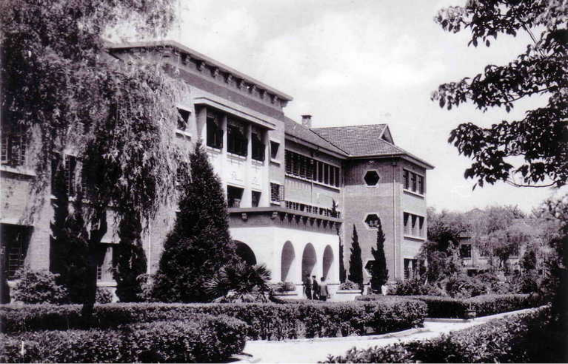 1954年新建成的教学楼