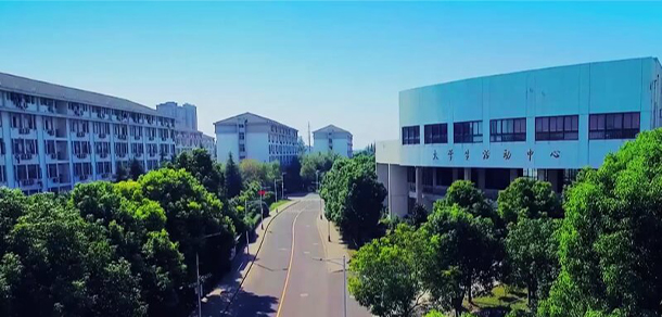 扬州工业职业技术学院 - 最美大学