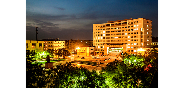 曲阜师范大学 - 最美大学