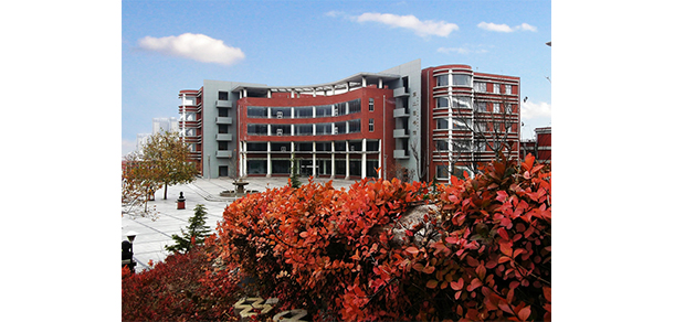 青岛滨海学院 - 最美大学