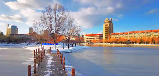 烟台大学 - 最美大学