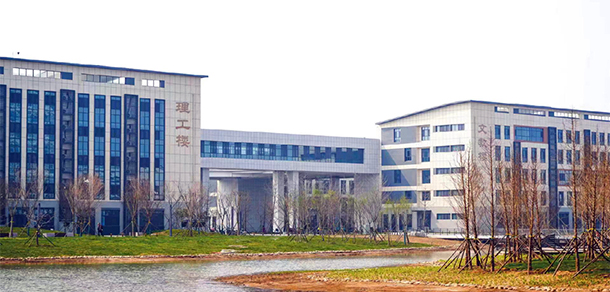 聊城大学东昌学院 - 最美大学