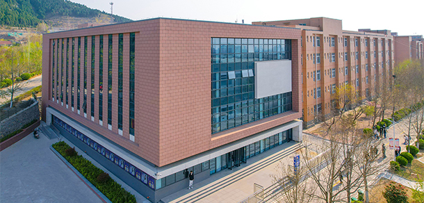 齐鲁理工学院 - 最美大学