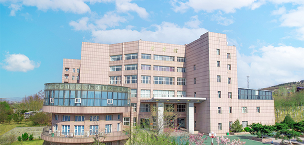 齐鲁理工学院 - 最美大学
