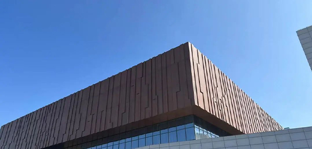 齐鲁工业大学 - 最美大学