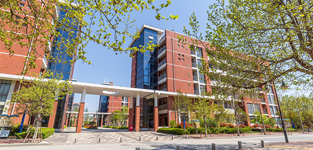 山东外贸职业学院 - 最美大学