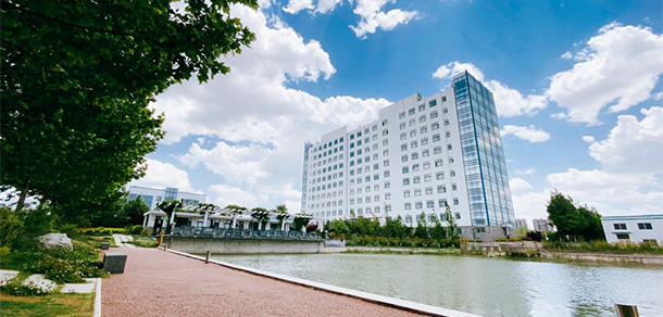 日照航海工程职业学院 - 最美大学