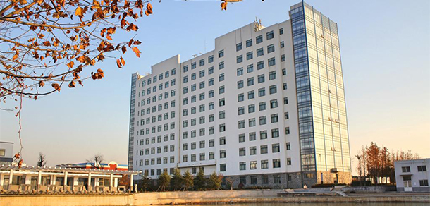 日照航海工程职业学院 - 最美大学