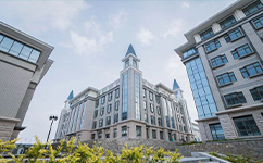 文化标识：校名题写 / 校徽设计