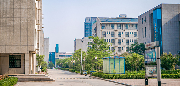 河南开封科技传媒学院 - 最美大学