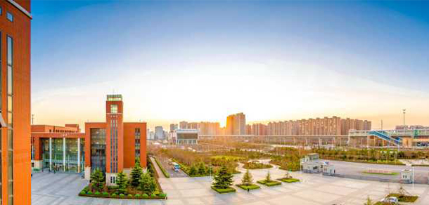 中原科技学院 - 最美大学