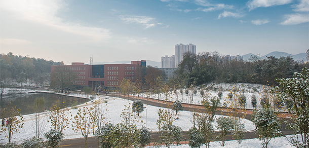 信阳学院 - 最美大学