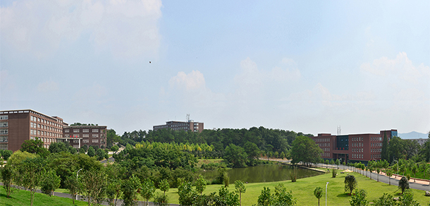 信阳学院 - 最美大学