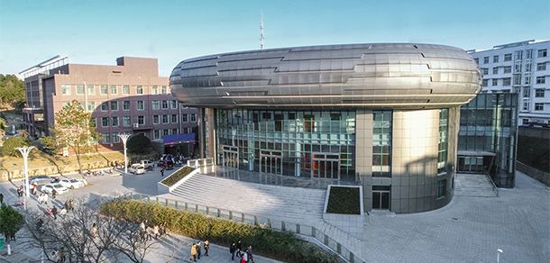 信阳学院 - 最美大学