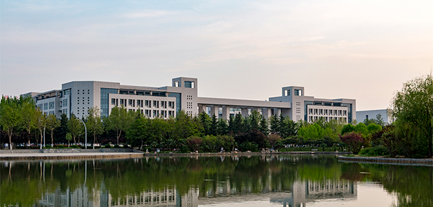 河南科技大学 - 最美院校