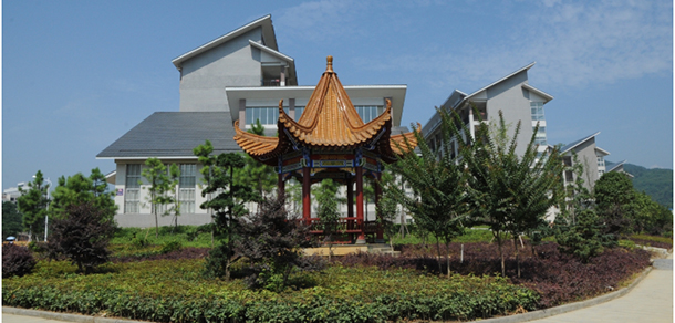 湘西民族职业技术学院 - 最美大学