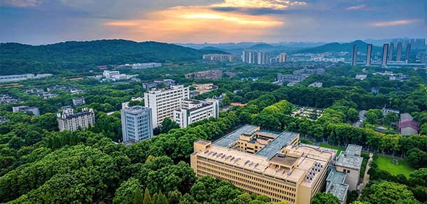 华中科技大学 - 最美院校