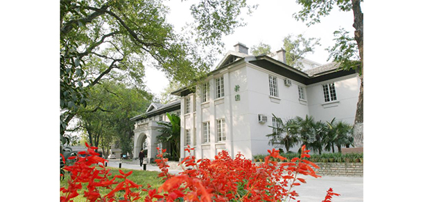 湖北美术学院 - 最美大学