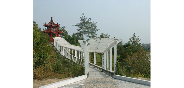 湖北汽车工业学院 - 最美大学