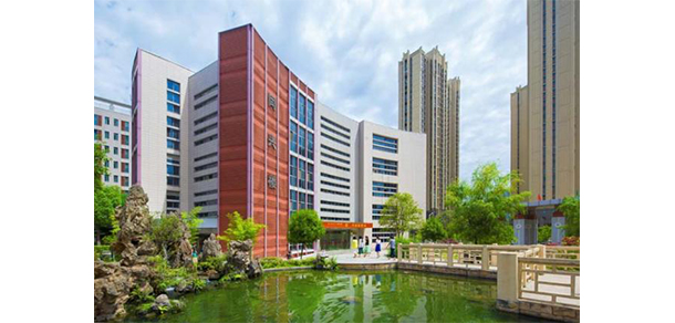 湖北医药学院 - 最美大学