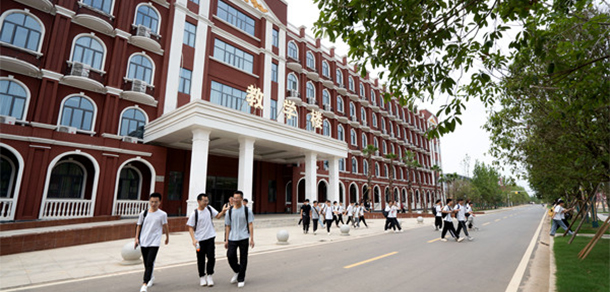武昌首义学院 - 最美大学