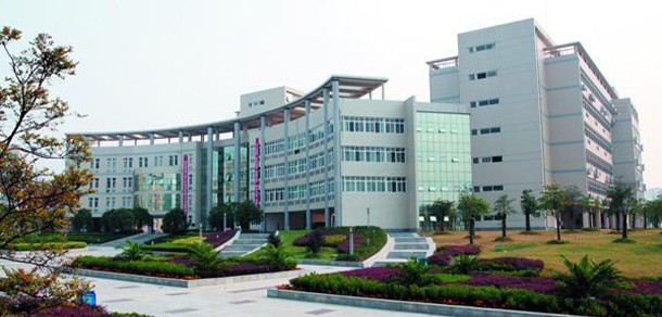 三峡大学科技学院 - 最美大学