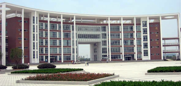 武汉体育学院体育科技学院 - 最美大学