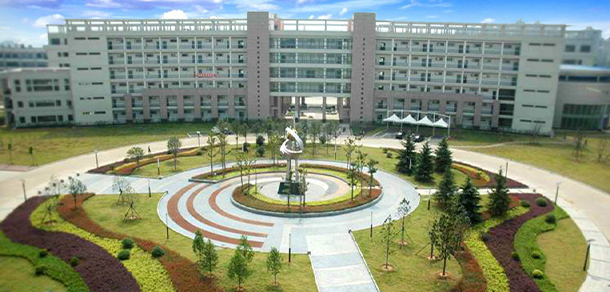 武汉职业技术学院 - 最美大学