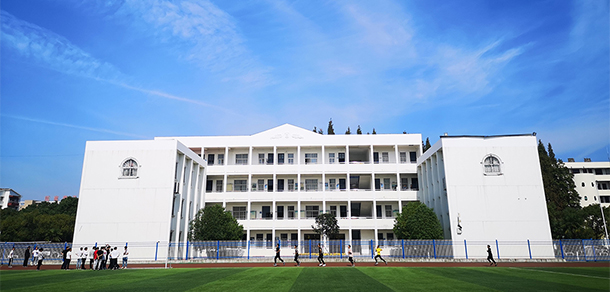黄冈职业技术学院 - 最美院校