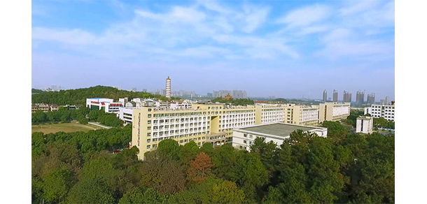鄂州职业大学 - 最美大学