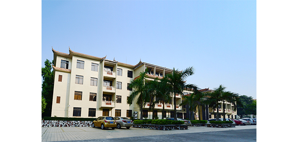 肇庆学院 - 最美大学