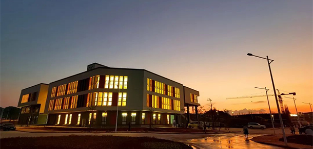 广东技术师范大学 - 最美大学