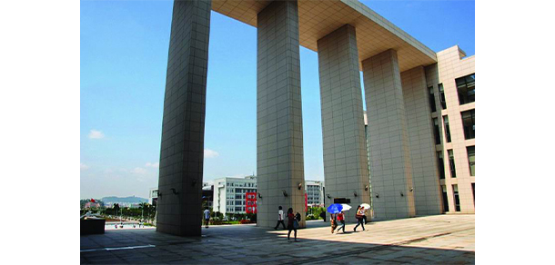 广州大学 - 最美大学