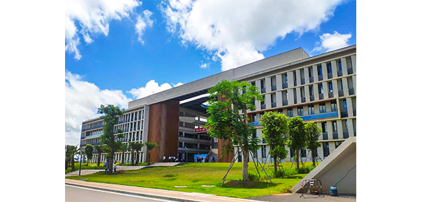 广东石油化工学院 - 最美大学
