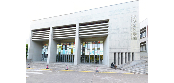 广州番禺职业技术学院 - 最美大学