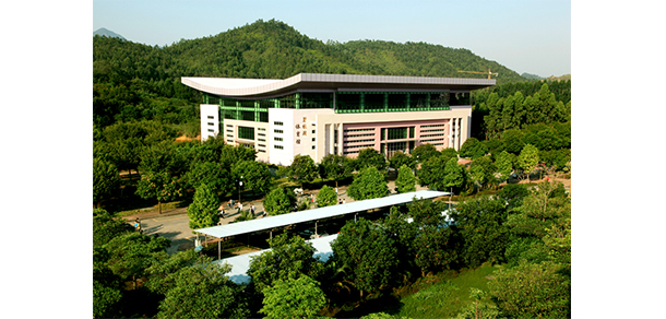 清远职业技术学院 - 最美大学