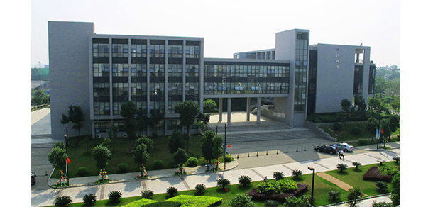 东莞职业技术学院 - 最美大学