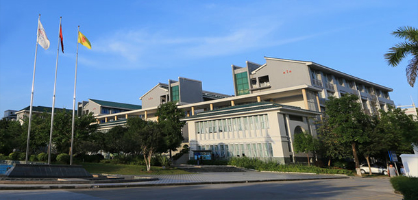 广州华夏职业学院 - 最美大学