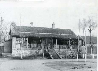 设在校内的大罢工指挥部 