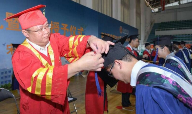 2013年，获硕士学位授予权