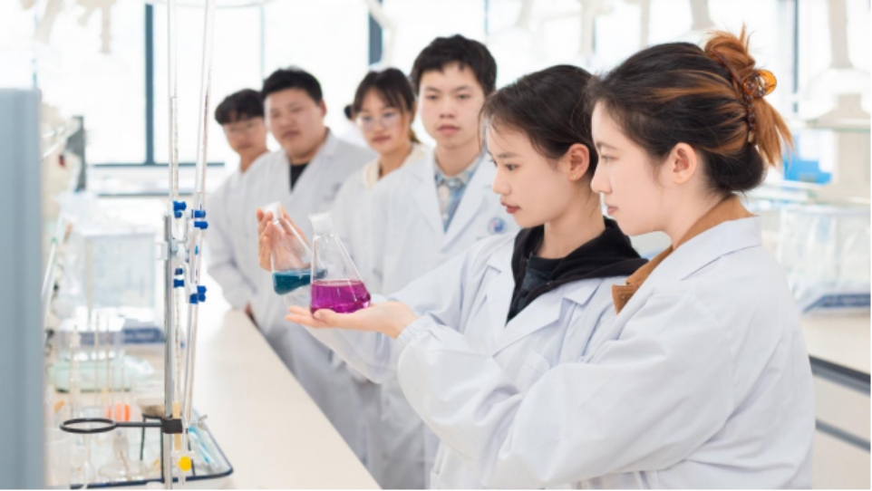 贵州中医药大学时珍学院－学部简介：医药学部