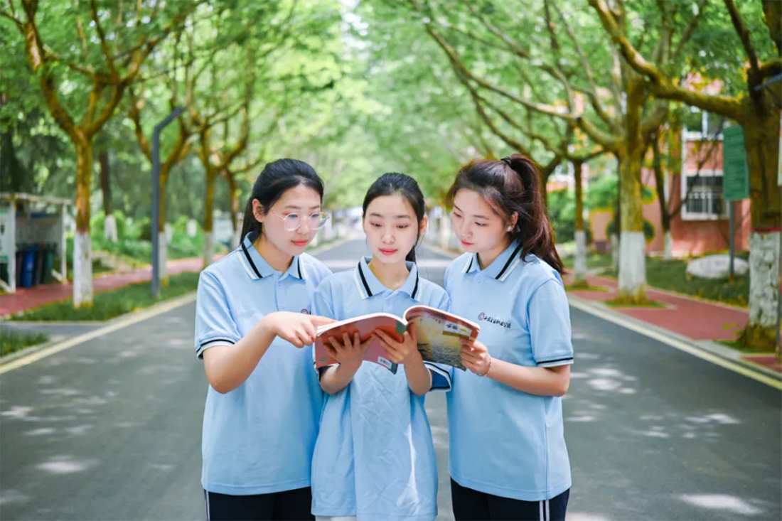 中考生，不必“挤”高考，读五年一贯制专科，让你直通本科！