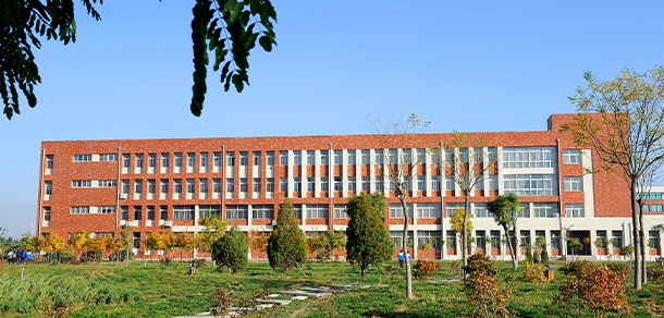 宁夏职业技术大学 - 最美大学