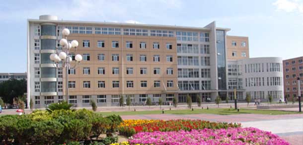 内蒙古工业大学 - 最美院校