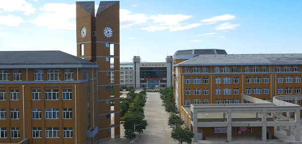 赤峰学院 - 最美大学