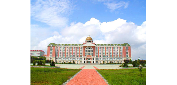 辽宁对外经贸学院 - 最美大学