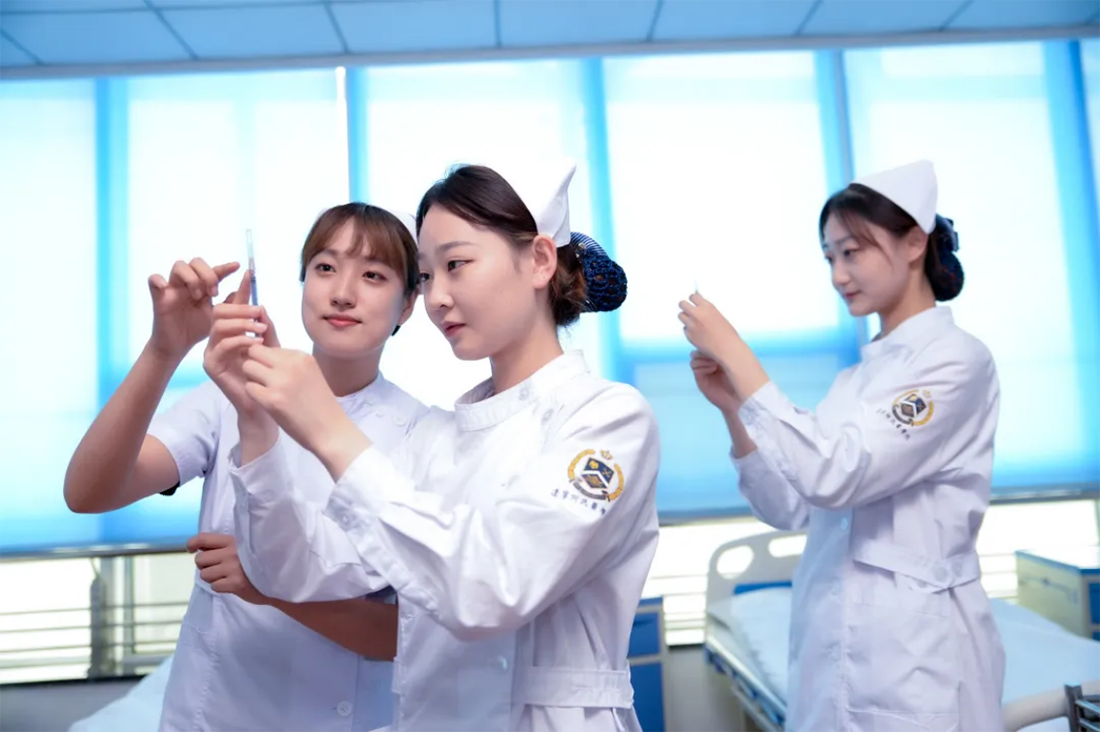 辽宁何氏医学院－2022年招生简章