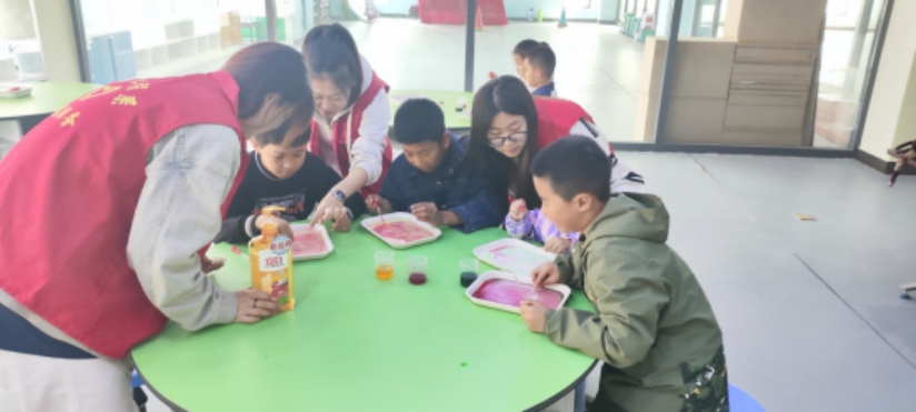 学生科普活动指导小学生科学实验