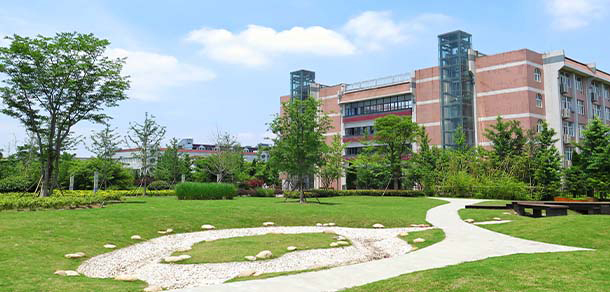 上海农林职业技术学院 - 最美大学